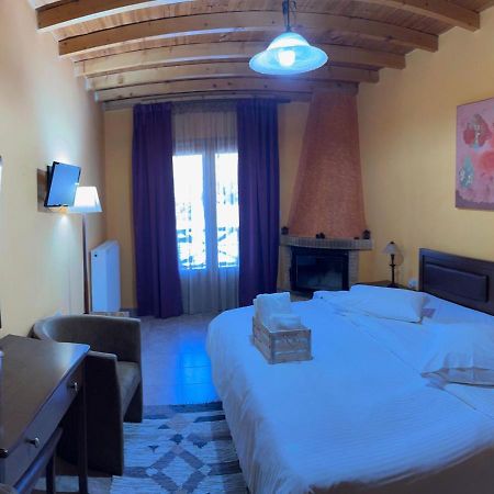 Guesthouse Teloni Vytína Eksteriør bilde