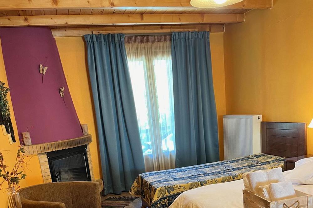 Guesthouse Teloni Vytína Eksteriør bilde